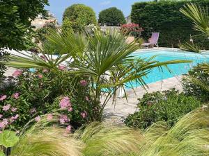 Appartements Studio with AC, pool & garden, 2km St Emilion : photos des chambres