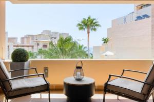 Apartamento lujo en primera línea de playa en Bahía de la Plata, Estepona