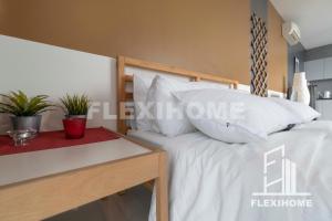 ATRIA SOFO Suites Petaling Jaya, Fantastic City-Wide View, Designed Suites, Spacious & Quiet Studio by Flexihome-MY