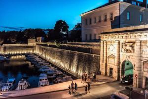 Midtown Center Apartments