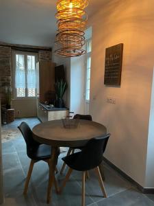 Appartements Studio cosy ☆☆☆ au coeur de la Vallee de la Rotja : photos des chambres