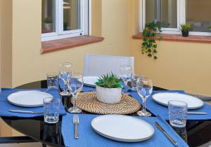 Perfect beach location with roof terrace