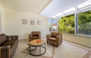 4 Bedroom Amazing Home In Zaboric