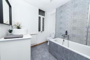 Color Apartments Street Blanari 12