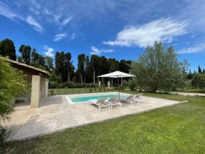 Maisons de vacances Mas Millesime - Gites Carignan - 4 pers - piscine privative - St Remy de Provence : photos des chambres