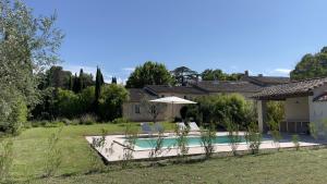 Maisons de vacances Mas Millesime - Gites Carignan - 4 pers - piscine privative - St Remy de Provence : photos des chambres