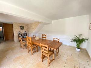 Maisons de vacances 06AR - Spacious villa with garden and private pool : photos des chambres