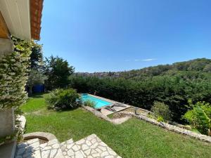 Maisons de vacances 06AR - Spacious villa with garden and private pool : photos des chambres