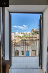 Meridian Suites - Stylish homes in St Julians next to Spinola