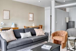 S Lake 1BR w Gym WD nr Denny Park SEA-372