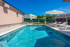 Villa Daris - Mali Turini