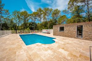 Maisons de vacances Ma Case en Provence - Maison climatisee avec piscine : photos des chambres