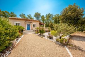 Maisons de vacances Ma Case en Provence - Maison climatisee avec piscine : photos des chambres