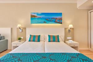 Family Room (2 Adults + 2 Children) room in Universal Hotel Lido Park