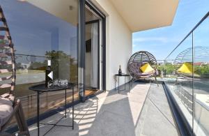 Jlo1 mit beheizbarem Pool