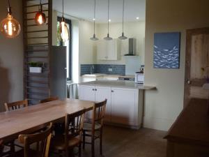 Le Presbytère - Touillon, jacuzzi, 4 chambres pour 10