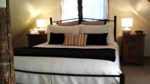 Angels Aisle Cottages & Cafe