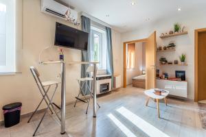 Velvet Vista Apartment