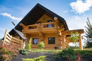 Na Wzgórzu Domki z Bali -Jacuzzi, Balia, Spa - Hoczew