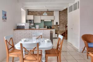 Maisons de vacances Doux sejour en famille, a Guilvinec : photos des chambres