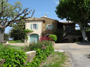 Maisons de vacances Les Saffres - gite de charme pour 8 personnes : photos des chambres