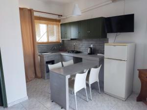 ThalaSEA Apartments