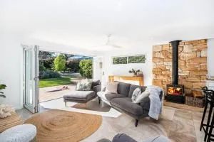 Bawley Point Oasis - Steps from Bawley Beach - Kioloa