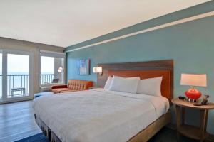 King Studio Suite with Ocean Front room in Home2 Suites Ormond Beach Oceanfront FL