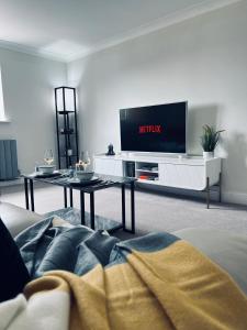 Deluxe 2 Bedroom Apartment