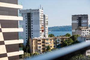 Metalex Garden 2bdrm Luxury Apartment