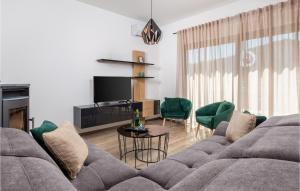 Nice Home In Soboli, Cavle With Sauna 