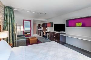 Queen Studio - Non-Smoking room in Home2 Suites by Hilton Laredo TX