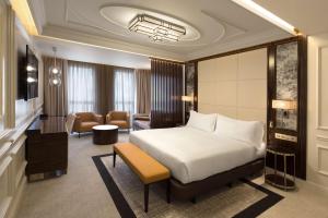 Junior Suite room in DoubleTree By Hilton A Coruña