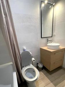 L ESCALE entre DISNEY et PARIS