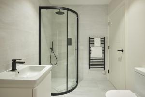 Fulham - Hestercombe House by Viridian Apartments