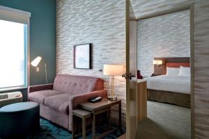 One-Bedroom King Suite - Non-Smoking room in Home2 Suites By Hilton Odessa