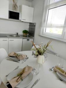 Pools, Sauna und Balkon mit Panoramablick