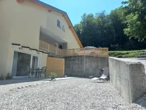 Hiša za Gradom - Drežnica