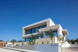 Villa Kalōn