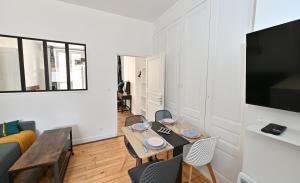 3 Appartements Premium au pied de la Cathedrale - Hypercentre : photos des chambres