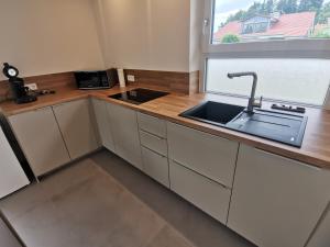 Große Ferienwohnung Gartenblick mit Terrasse