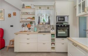 Beautiful Home In Ledenice With Sauna