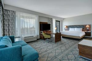 King Studio Suite with Balcony - Non-Smoking room in Hampton Inn & Suites Sunnyvale-Silicon Valley Ca