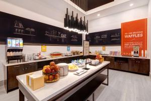 Hampton Inn & Suites Burlington, Ontario, Canada