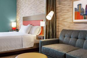King Studio Suite room in Home2 Suites by Hilton Minneapolis University Area