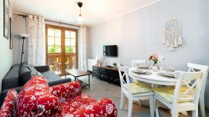 One-Bedroom Apartment room in Apartamenty Sun & Snow Leśny Dom