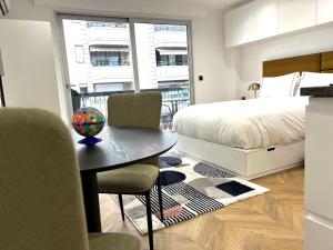 Moderne Studio BALCON, rue DANTIBES- HYPER CENTRE A0B191