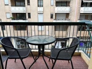 Moderne Studio BALCON, rue DANTIBES- HYPER CENTRE A0B191