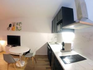 Appartements bnbgones - PORTE DE LYON - LE TERRACOTTA : photos des chambres