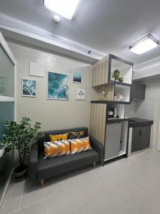 Netflix and Unli WIFI!!! The Elchies Room at Tagaytay Prime Residence